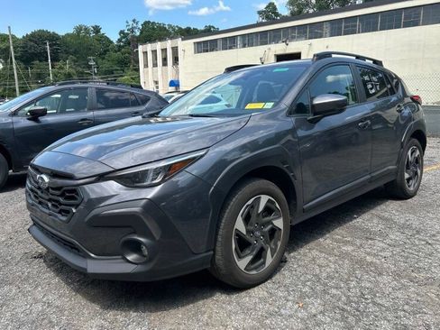Used 2024 Subaru Crosstrek 2.5i Limited AWD/4WD image 2