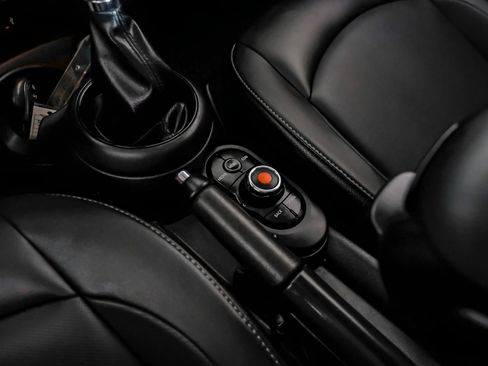 Used 2019 MINI Cooper 2-Door Hardtop FWD image 20