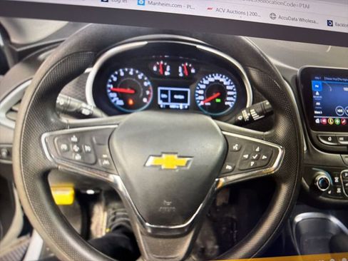 Used 2023 Chevrolet Malibu LT image 9