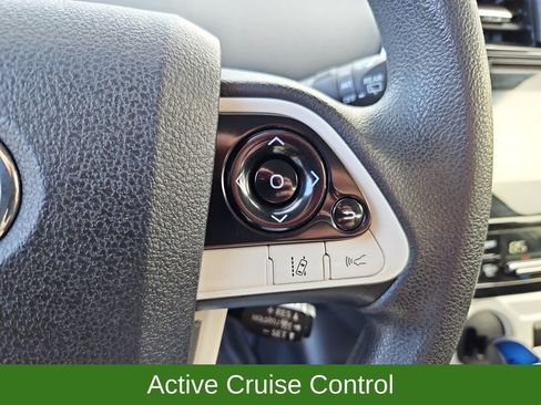 Used 2018 Toyota Prius Two image 12