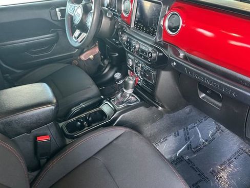 Used 2023 Jeep Wrangler Unlimited Rubicon image 17