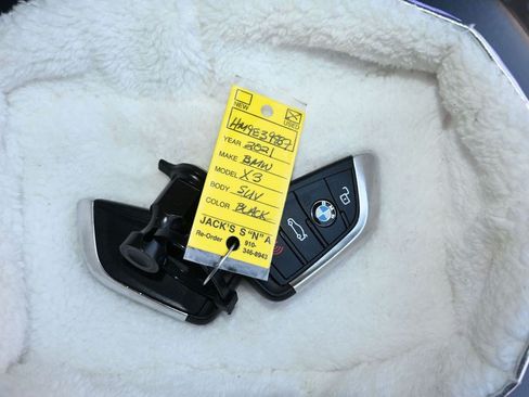 Used 2021 BMW X3 xDrive30i w/ Convenience Package AWD/4WD image 17