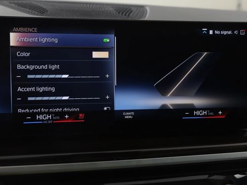 Used 2023 BMW X7 xDrive40i w/ Premium Package image 36