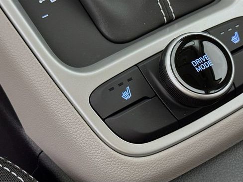 New 2026 Hyundai Venue SEL FWD image 30