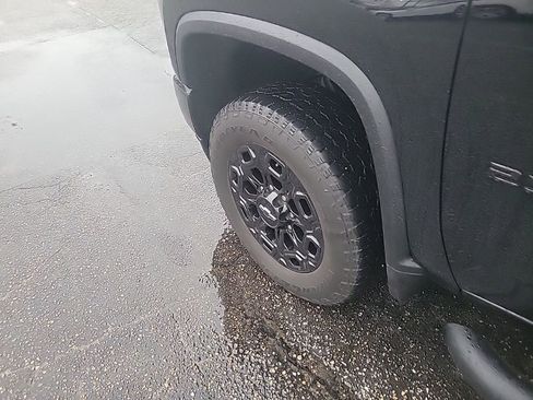 Used 2023 Chevrolet Silverado 2500 LT w/ Midnight Edition image 20