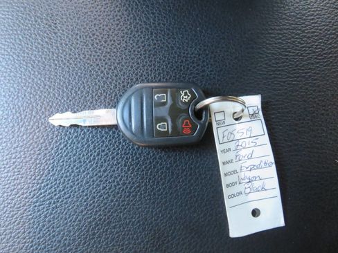 Used 2015 Ford Expedition EL XLT image 37