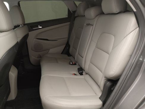 Used 2021 Hyundai Tucson Value FWD image 18