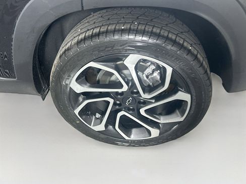 Used 2024 Chevrolet Trax RS w/ Driver Confidence Package image 11