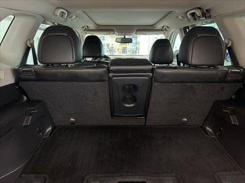 Used 2016 Nissan Rogue SL w/ SL Premium Package AWD/4WD image 26