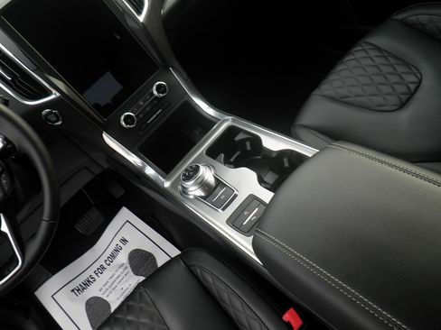 Certified 2024 Ford Edge Titanium w/ Equipment Group 301A image 20