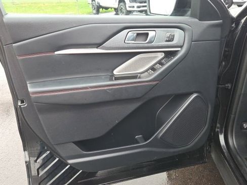 Certified 2025 Ford Explorer ST w/ Sun And Sound Package image 25