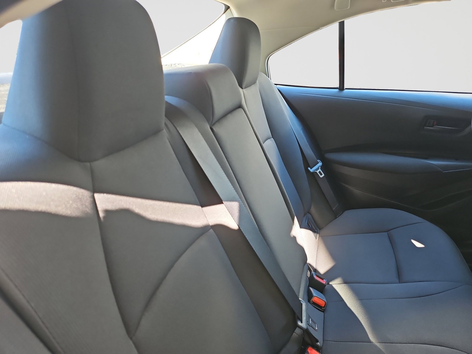 Used 2025 Toyota Corolla LE FWD image 45