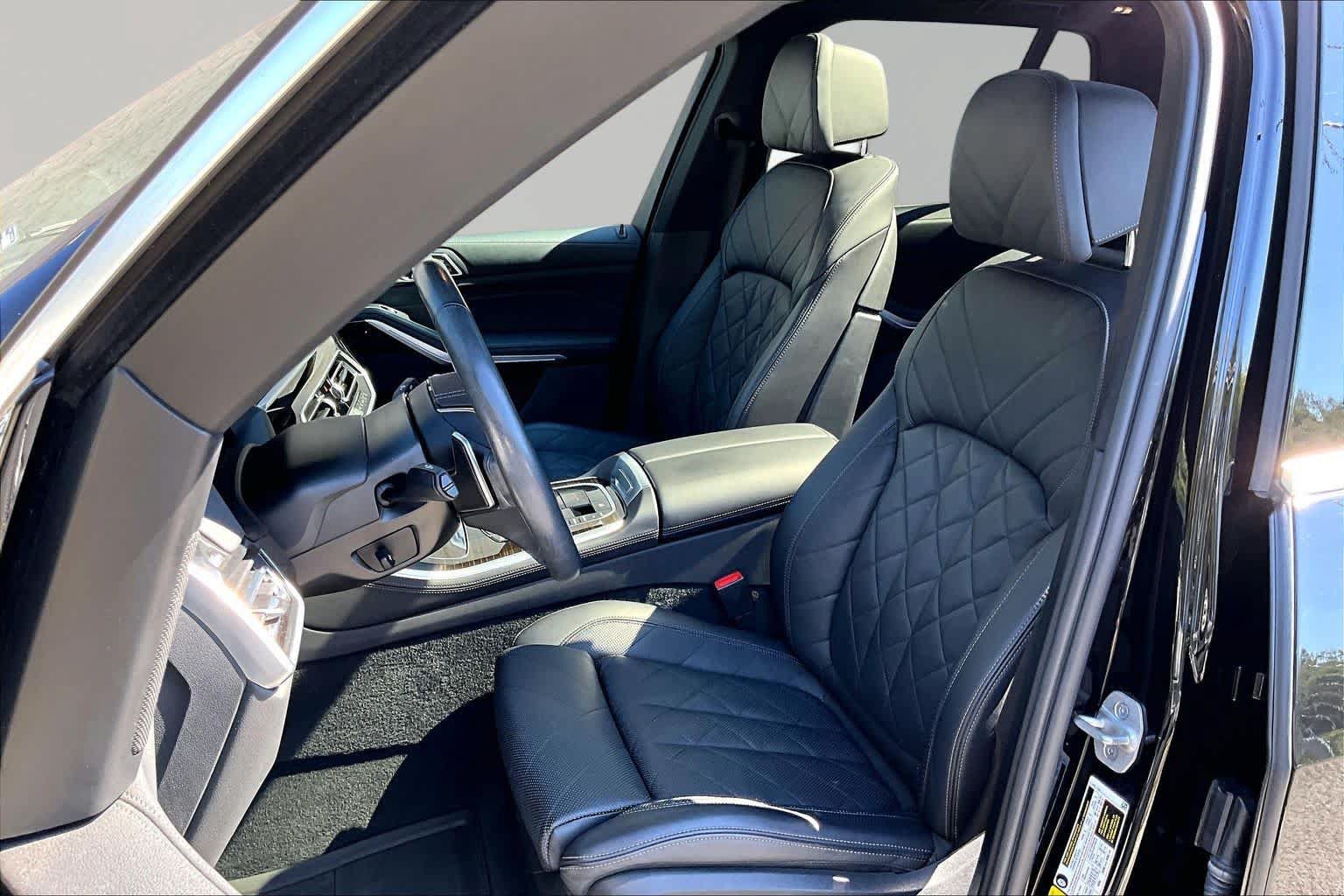 Used 2023 BMW X5 xDrive40i w/ Luxury Seating Package AWD/4WD image 8