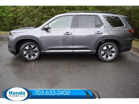 New 2026 Honda Pilot Touring image 4