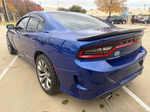 Used 2021 Dodge Charger SXT w/ Leather Interior Group image 7