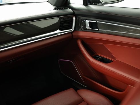 Certified 2023 Porsche Panamera 4S image 29