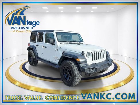 Used 2019 Jeep Wrangler Unlimited Sport S image 3