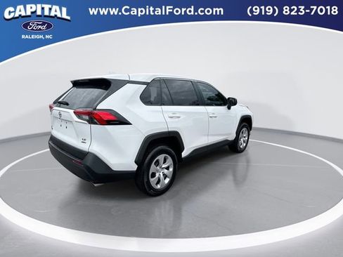 Used 2024 Toyota RAV4 LE image 8