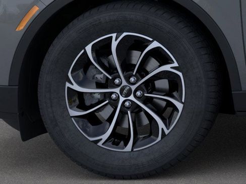 New 2025 Lincoln Nautilus Premier image 19