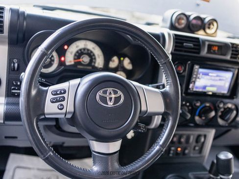 Used 2007 Toyota FJ Cruiser 4WD w/ TRD Special Edition image 42