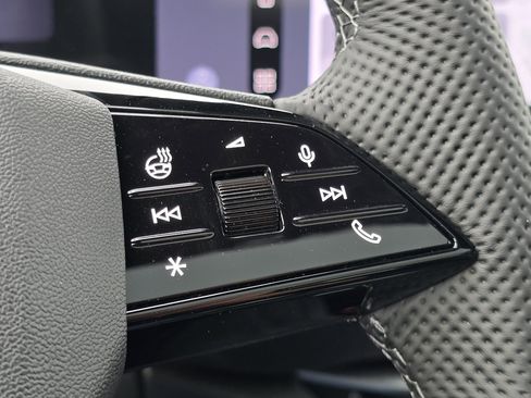 New 2026 Audi SQ5 Premium Plus image 17