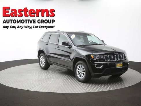 Used 2021 Jeep Grand Cherokee Laredo AWD/4WD image 52
