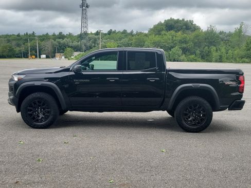 Used 2024 Chevrolet Colorado Trail Boss AWD/4WD image 8