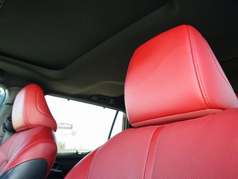 Used 2024 Toyota Highlander XSE image 15