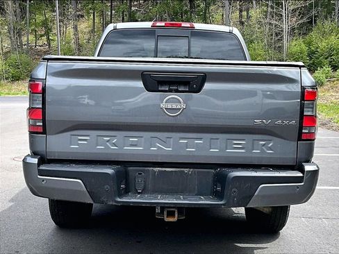 Used 2022 Nissan Frontier SV w/ Technology Package AWD/4WD image 5