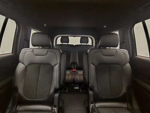 New 2025 Jeep Grand Cherokee L Altitude image 27