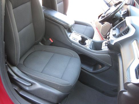 Used 2020 GMC Acadia SLE w/ Driver Convenience Package FWD image 39