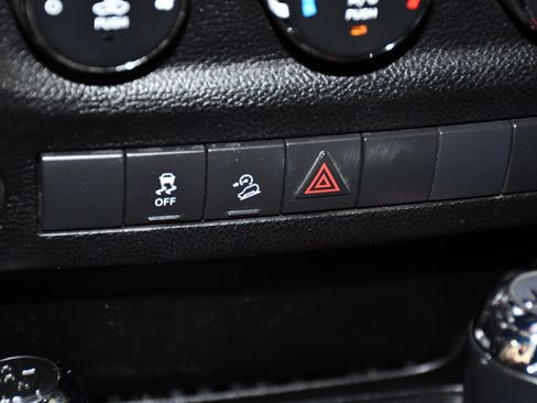 Used 2011 Jeep Wrangler Unlimited Sport AWD/4WD image 37