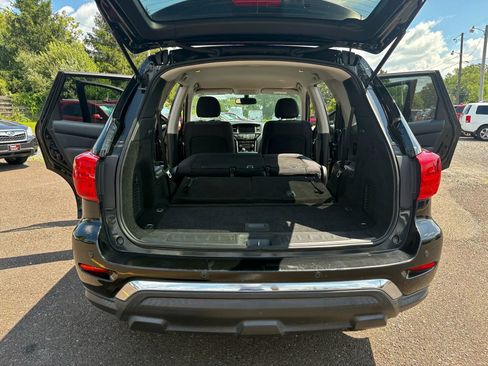 Used 2019 Nissan Pathfinder SV image 22