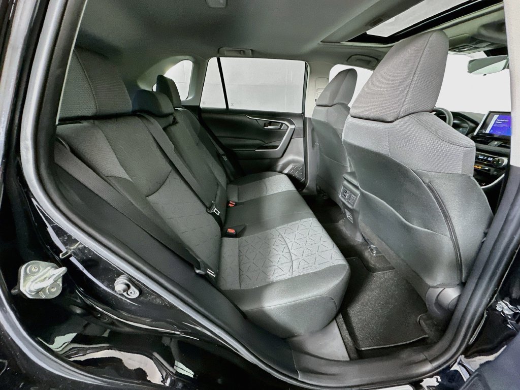 Certified 2025 Toyota RAV4 XLE w/ Convenience Package FWD image 28