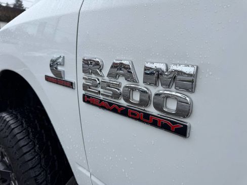 Used 2018 RAM 2500 Tradesman w/ Chrome Appearance Group image 16