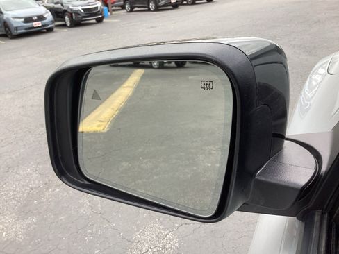 Used 2023 Dodge Durango GT image 35