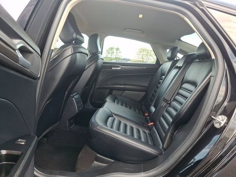 Used 2020 Ford Fusion SEL FWD image 10