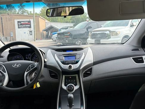 Used 2012 Hyundai Elantra GLS w/ Preferred Pkg 3 FWD image 24