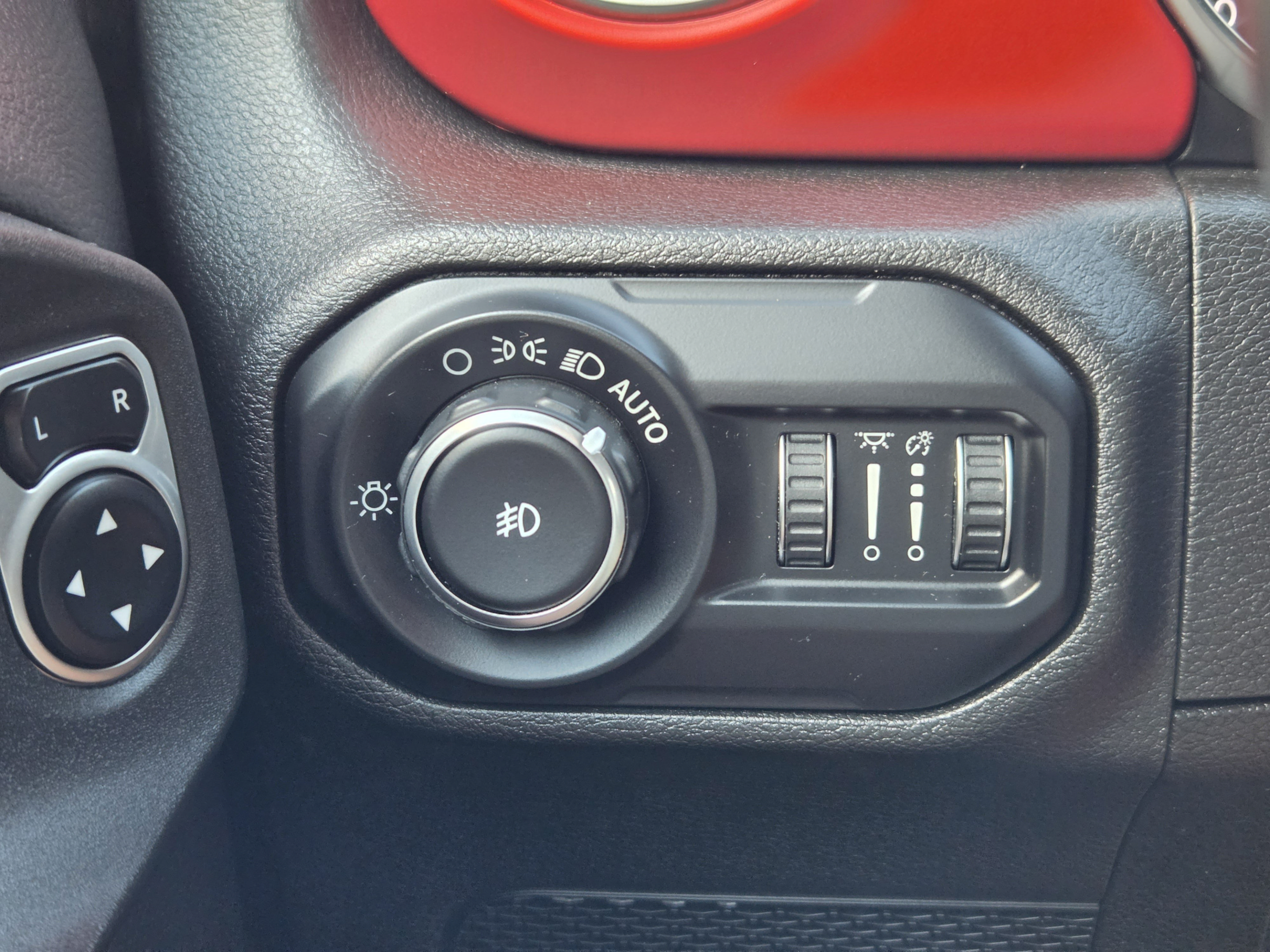 Used 2020 Jeep Wrangler Unlimited Rubicon AWD/4WD image 19