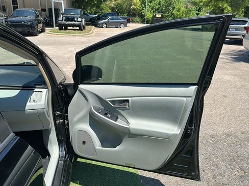 Used 2014 Toyota Prius Four w/ Solar Roof Package FWD image 25