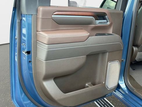 New 2026 GMC Sierra 2500 Denali w/ Denali Reserve Package image 11