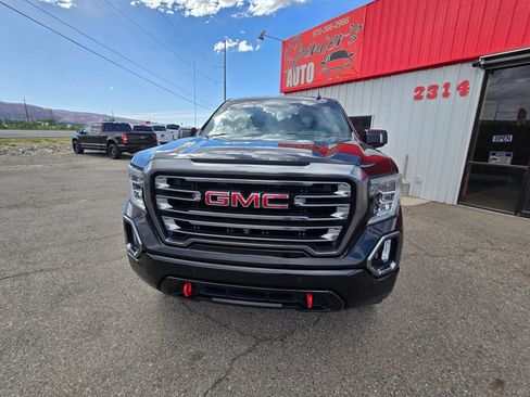Used 2020 GMC Sierra 1500 AT4 w/ AT4 Premium Package AWD/4WD image 9