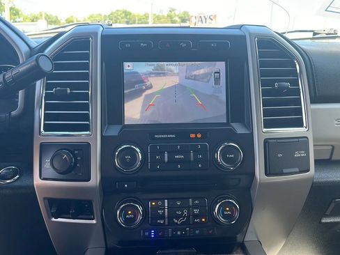Used 2017 Ford F250 Lariat w/ Lariat Ultimate Package AWD/4WD image 21