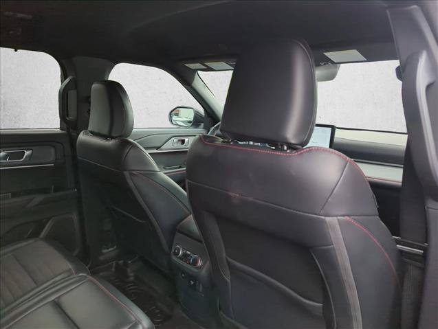 Used 2025 Ford Explorer ST-Line w/ Premium Package RWD image 29