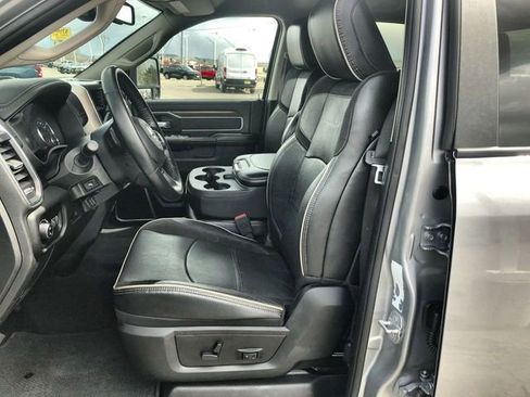 Used 2024 RAM 2500 Laramie AWD/4WD image 11