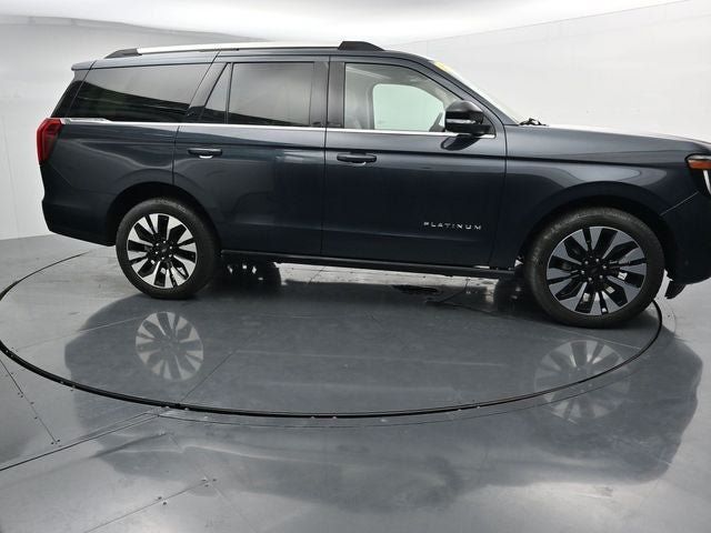 Used 2025 Ford Expedition Platinum w/ Driver's Package AWD/4WD image 12