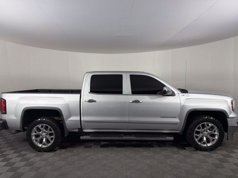 Used 2018 GMC Sierra 1500 SLT w/ SLT Premium Package AWD/4WD image 28