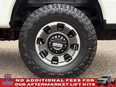 Used 2023 Ford F250 Platinum w/ Tremor Off-Road Package AWD/4WD image 14