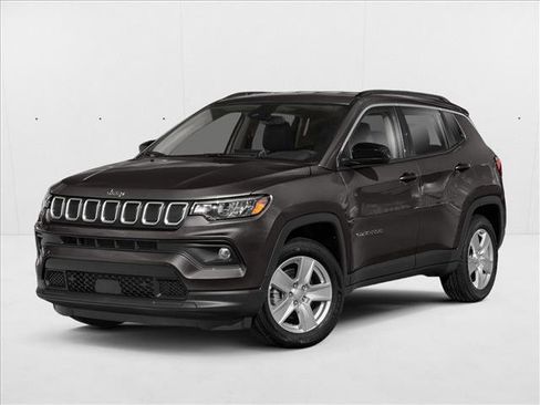 Used 2022 Jeep Compass Latitude FWD image 1