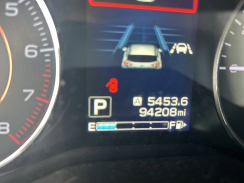 Used 2018 Subaru Crosstrek 2.0i Limited image 6